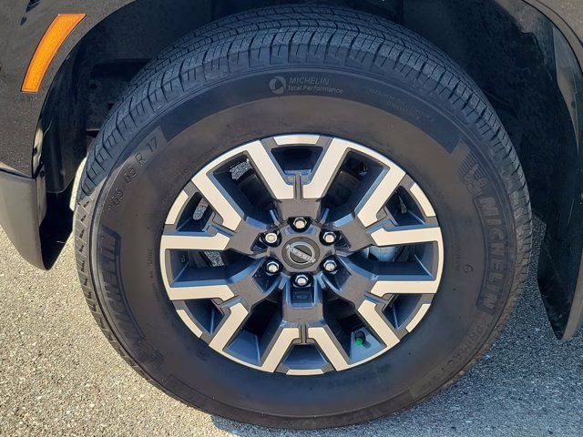 2024 Super Black Nissan Frontier SL RWD Truck