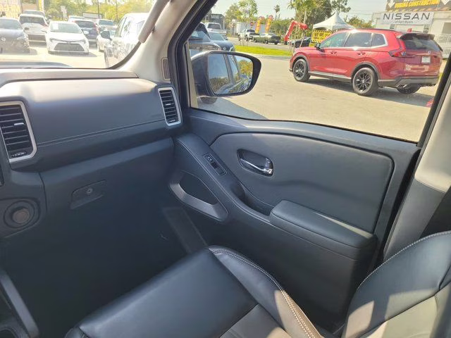 2024 Super Black Nissan Frontier SL RWD Truck