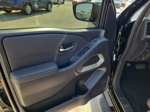 2024 Super Black Nissan Frontier SL RWD Truck