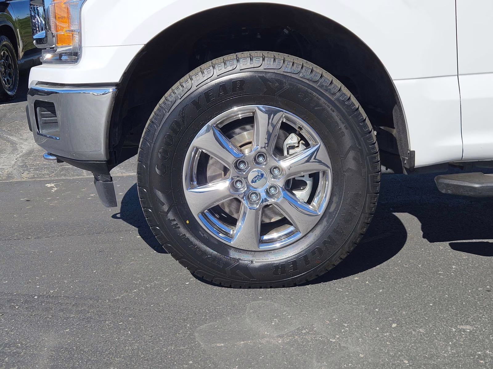 2020 Oxford White Ford F-150 XLT 4X4 Truck