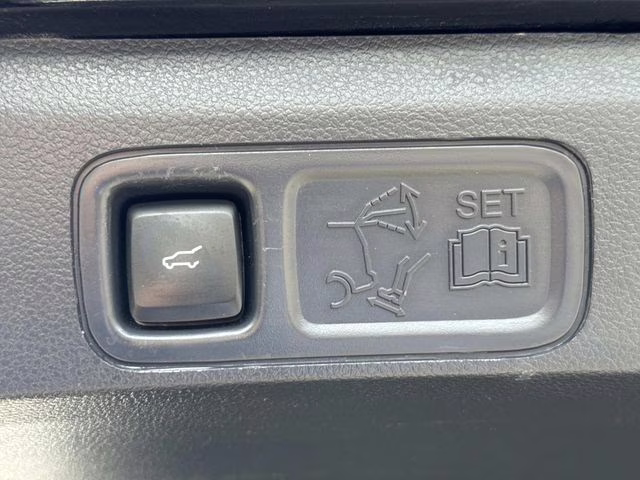 2023 Black Metallic Lincoln Navigator L Reserve 4X4 SUV