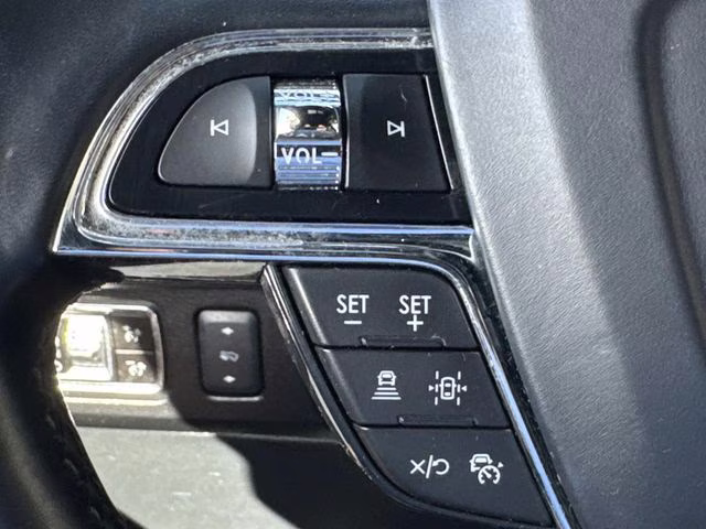 2023 Black Metallic Lincoln Navigator L Reserve 4X4 SUV