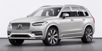 2020 White Volvo XC90 T6 Momentum AWD SUV