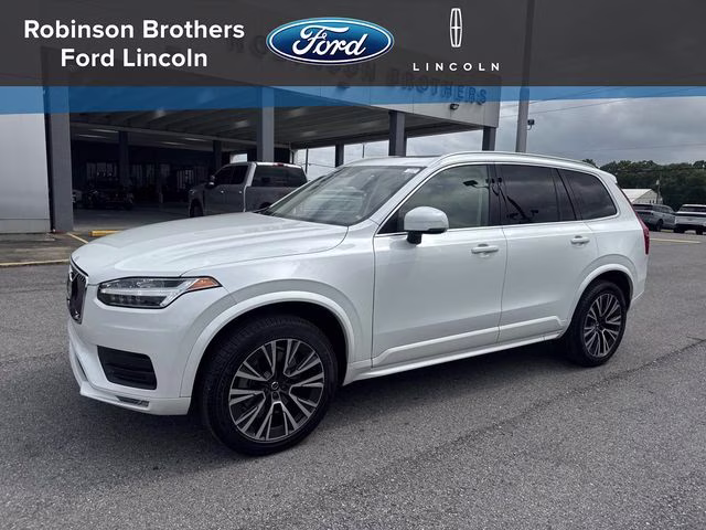 2020 White Volvo XC90 T6 Momentum AWD SUV