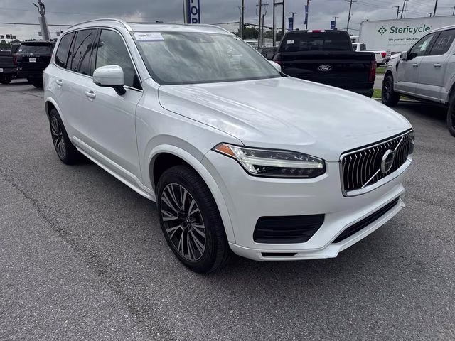 2020 White Volvo XC90 T6 Momentum AWD SUV