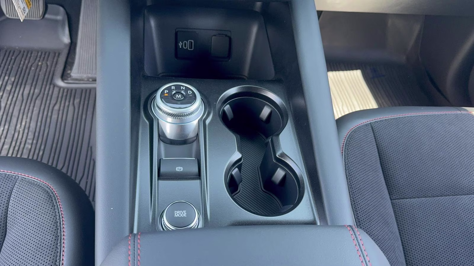 2026 Space White Metallic Ford Explorer ST 4WD 4X4 SUV