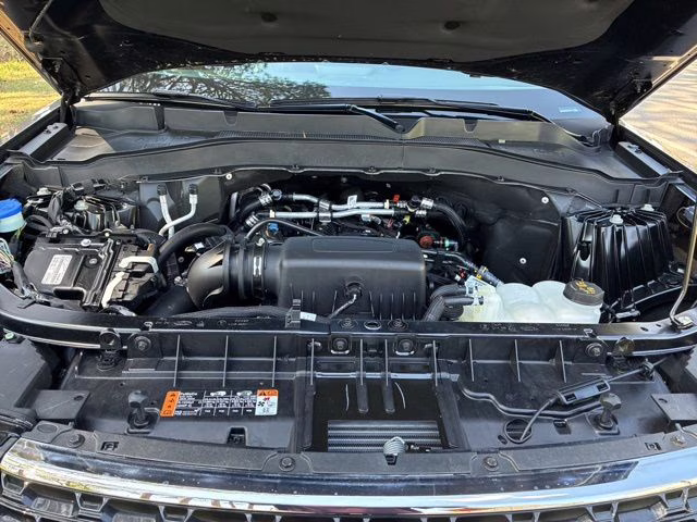 2024 Gray Metallic Ford Explorer XLT RWD SUV