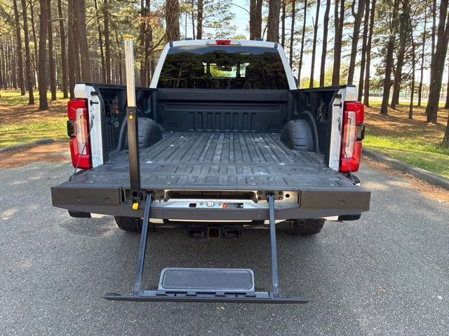 2024 White Metallic Ford Super Duty F-250 SRW Platinum 4X4 Truck