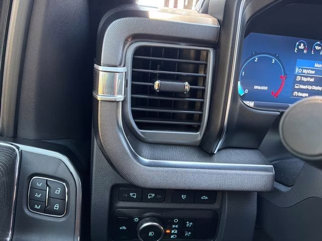 2024 White Metallic Ford Super Duty F-250 SRW Platinum 4X4 Truck