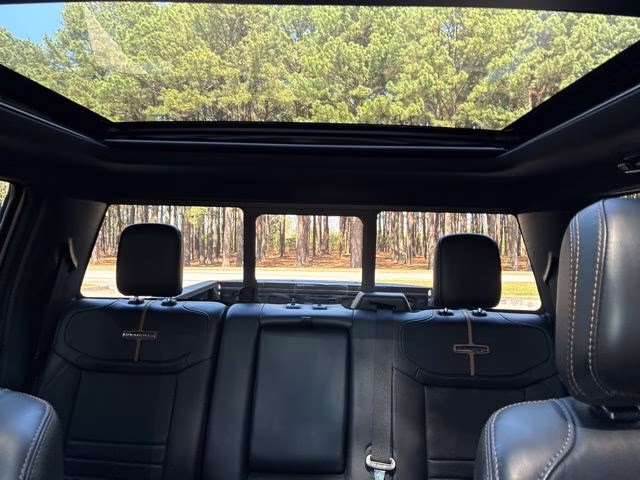 2024 White Metallic Ford Super Duty F-250 SRW Platinum 4X4 Truck