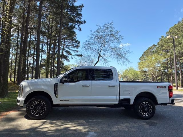 2024 White Metallic Ford Super Duty F-250 SRW Platinum 4X4 Truck