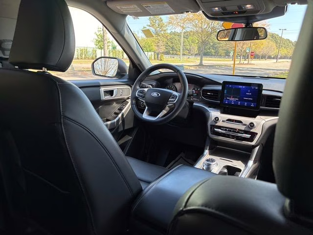 2024 Gray Metallic Ford Explorer XLT RWD SUV