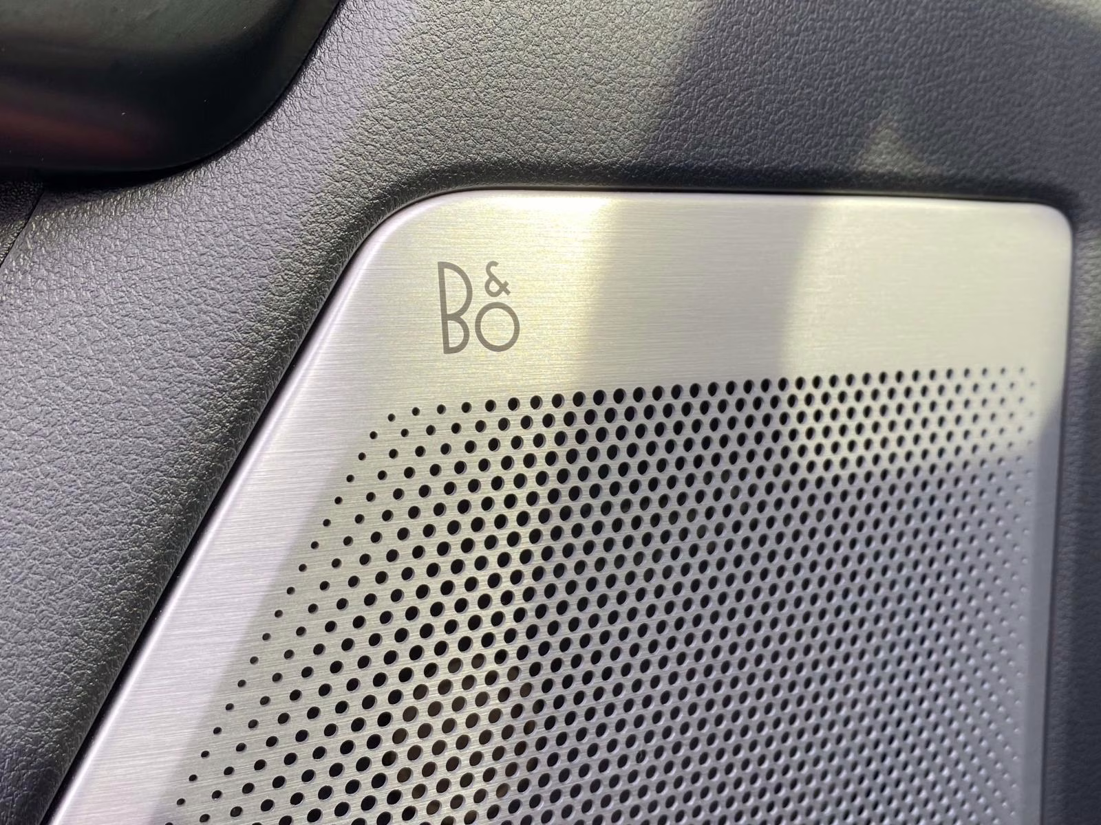 2023 Rapid Red Metallic Tinted Clearcoat Ford F-150 Platinum 4X4 Truck