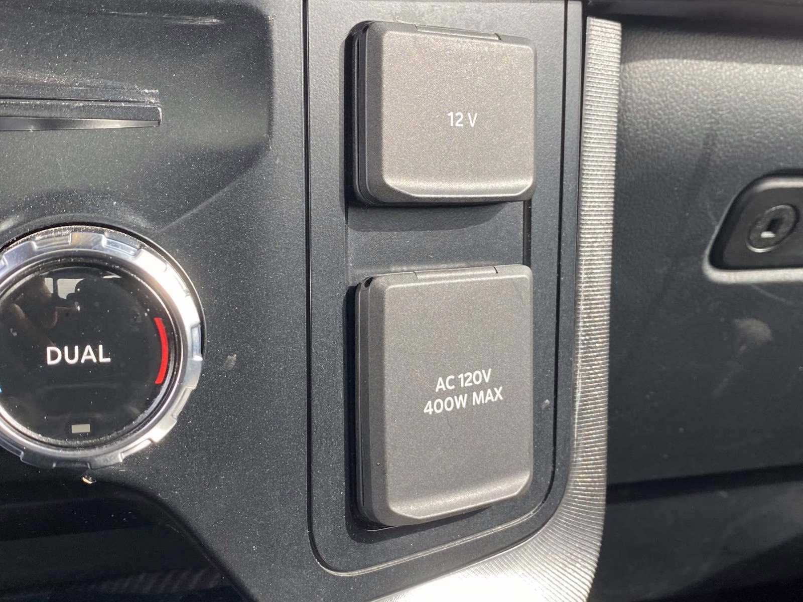 2023 Rapid Red Metallic Tinted Clearcoat Ford F-150 Platinum 4X4 Truck