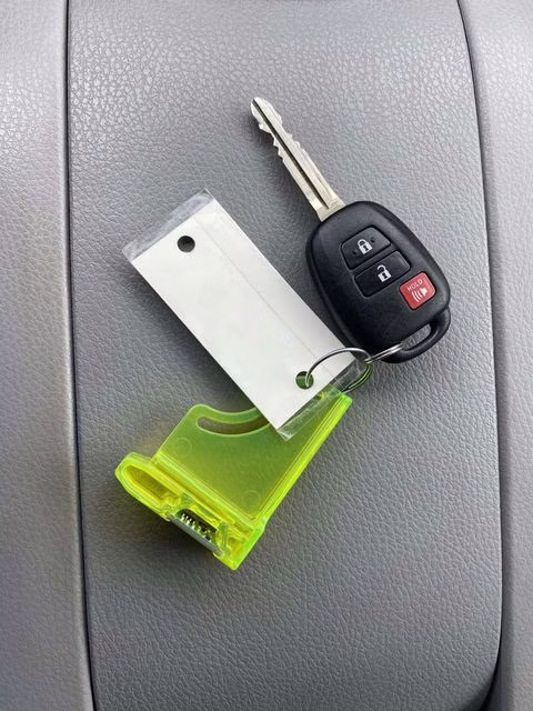 2016 Blizzard Pearl Toyota Highlander LE V6 FWD SUV