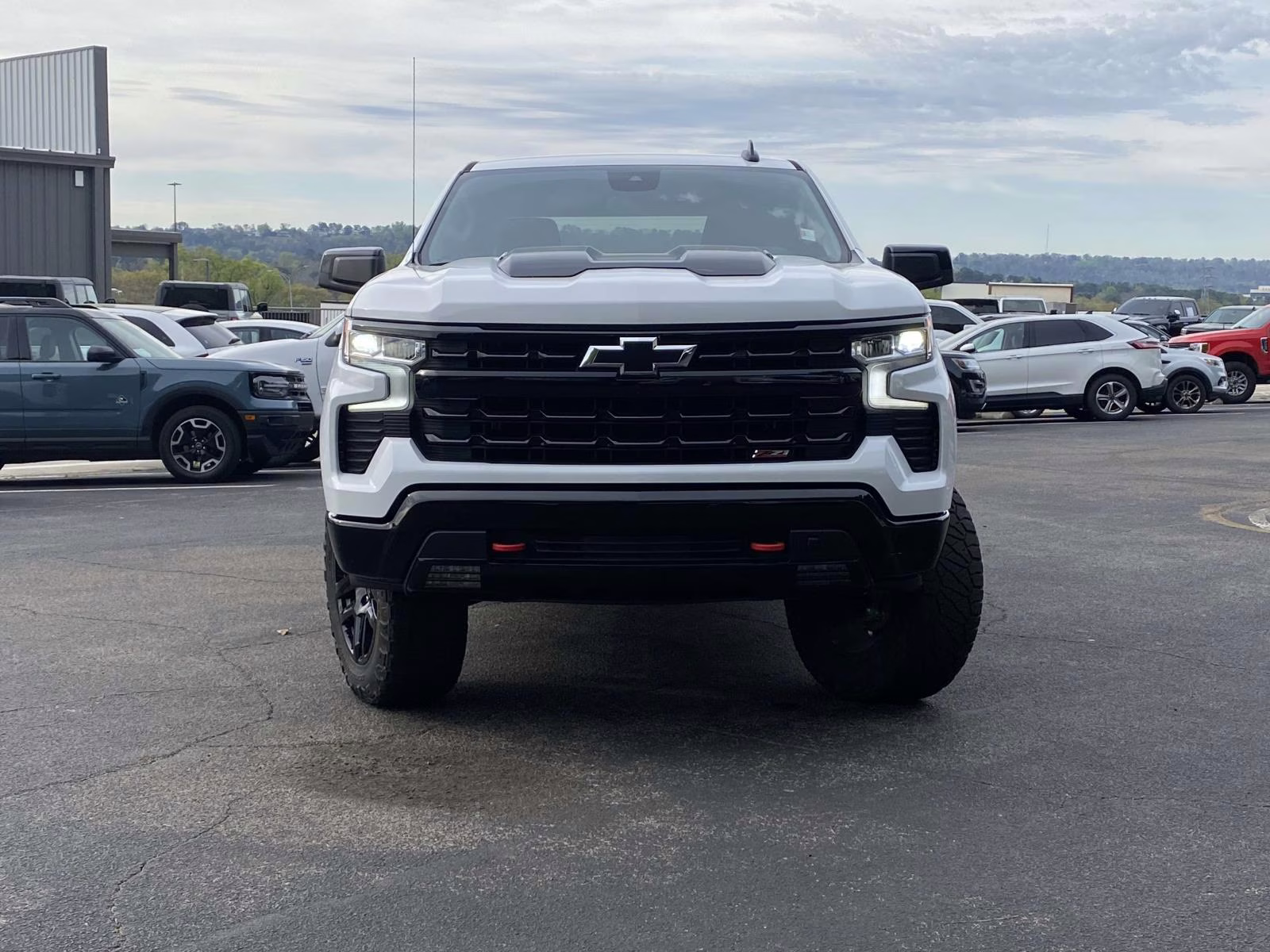 2023 Summit White Chevrolet Silverado 1500 LT Trail Boss 4X4 Truck