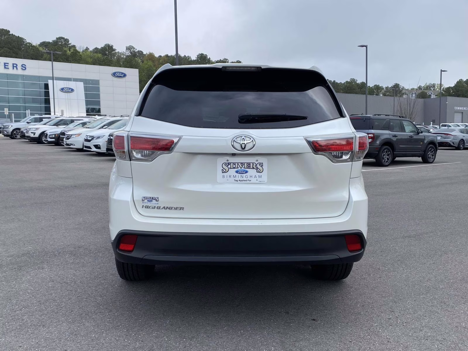 2016 Blizzard Pearl Toyota Highlander LE V6 FWD SUV