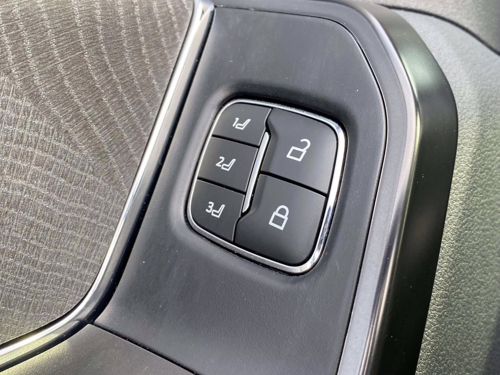 2023 Rapid Red Metallic Tinted Clearcoat Ford F-150 Platinum 4X4 Truck