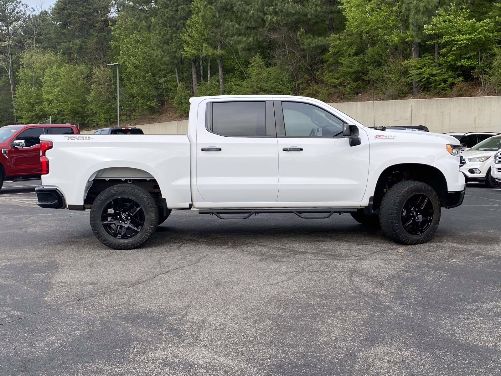 2023 Summit White Chevrolet Silverado 1500 LT Trail Boss 4X4 Truck