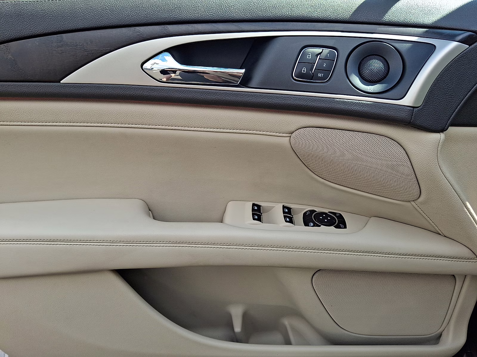 2020 Mocha Metallic Lincoln MKZ Reserve AWD