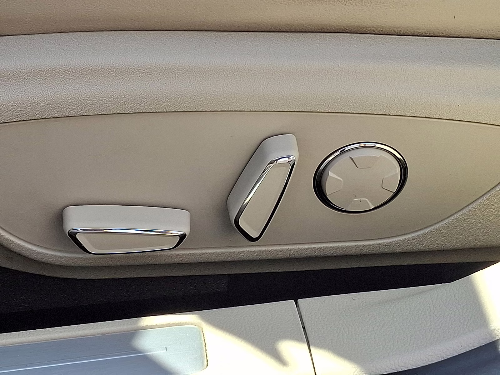 2020 Mocha Metallic Lincoln MKZ Reserve AWD