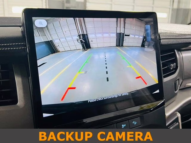 2023 Oxford White Ford Expedition Max XLT 4X4 SUV