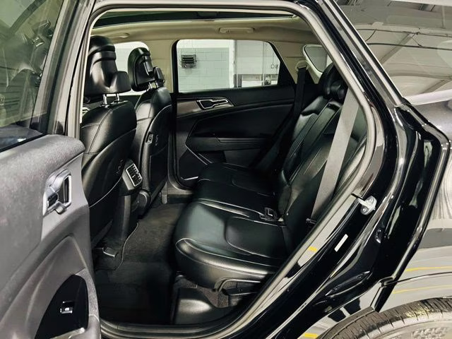 2024 Ebony Black Kia Sportage SX FWD SUV