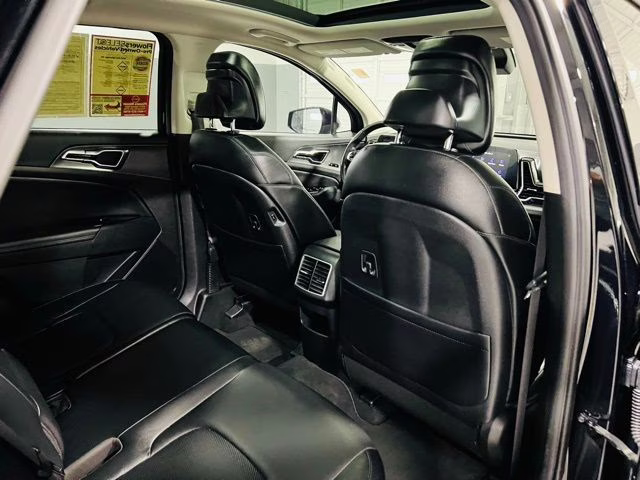 2024 Ebony Black Kia Sportage SX FWD SUV