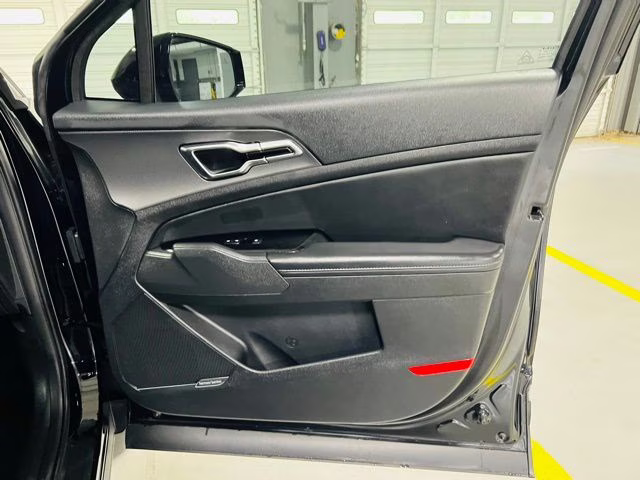 2024 Ebony Black Kia Sportage SX FWD SUV