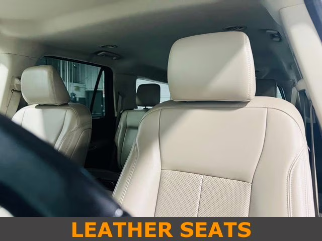 2023 Oxford White Ford Expedition Max XLT 4X4 SUV