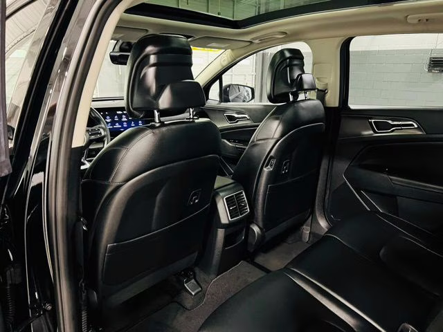 2024 Ebony Black Kia Sportage SX FWD SUV