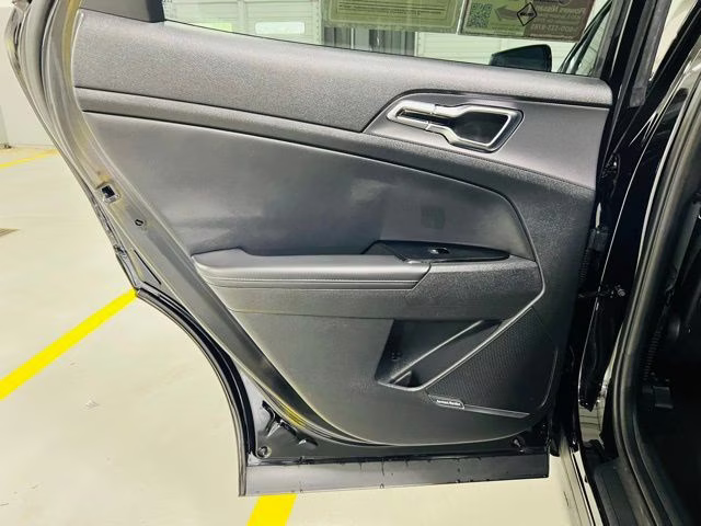 2024 Ebony Black Kia Sportage SX FWD SUV