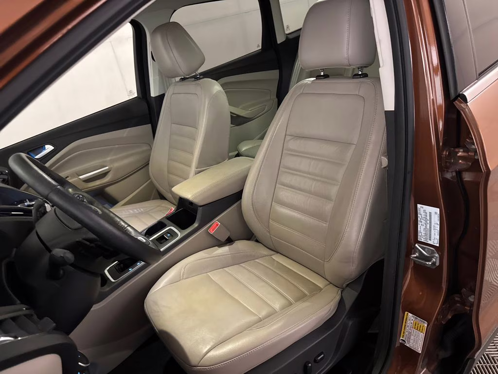 2017 Canyon Ridge Metallic Ford Escape Titanium FWD SUV