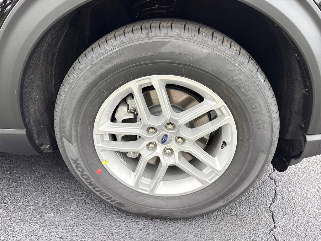 2026 Agate Black Metallic Ford Explorer Active RWD SUV