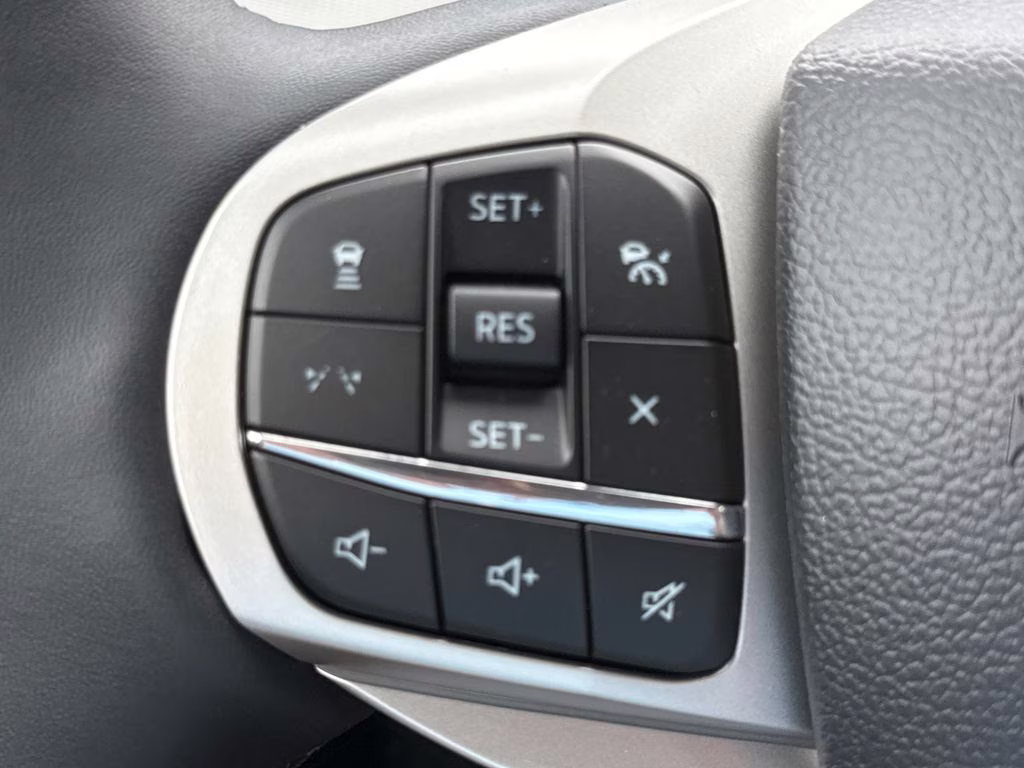 2026 Agate Black Metallic Ford Explorer Active RWD SUV