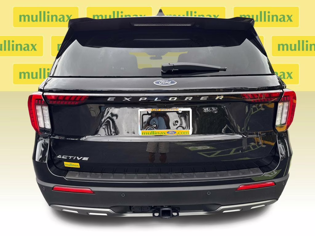 2026 Agate Black Metallic Ford Explorer Active RWD SUV