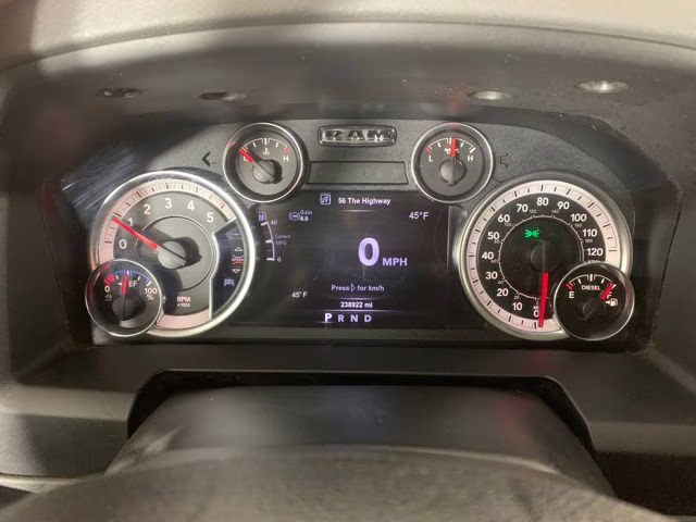 2017 Bright Silver Metallic Clearcoat Ram 1500 Big Horn 4X4 Truck