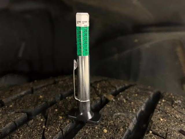 2017 Bright Silver Metallic Clearcoat Ram 1500 Big Horn 4X4 Truck