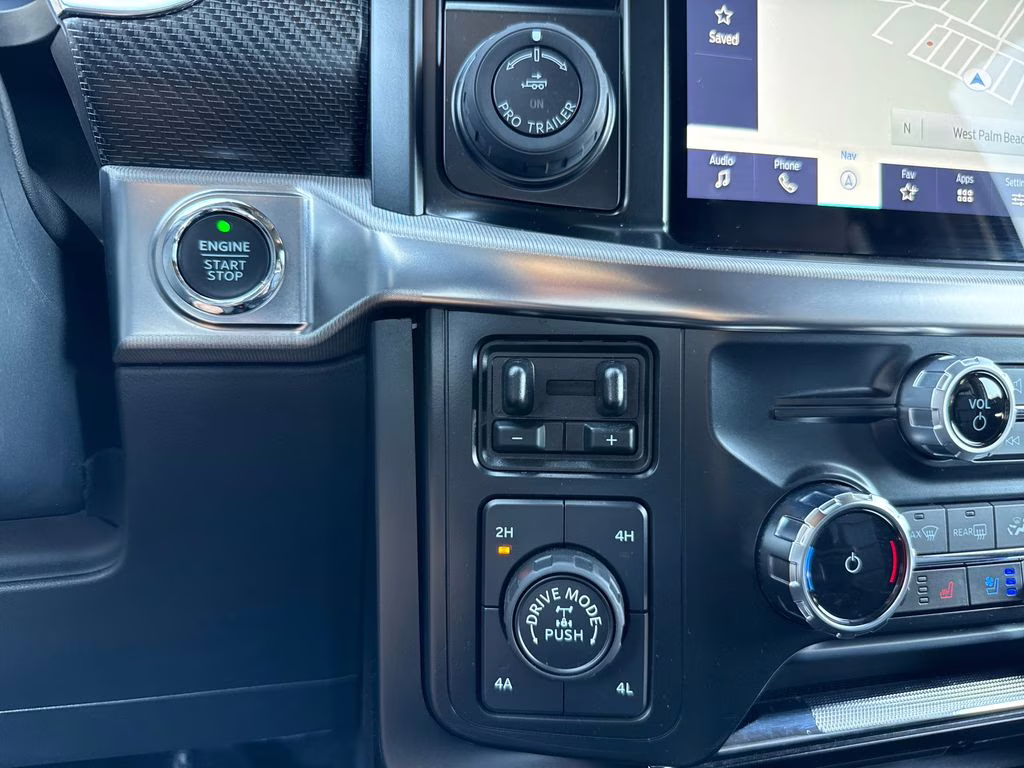 2023 Oxford White Ford F-150 Raptor 4X4 Truck