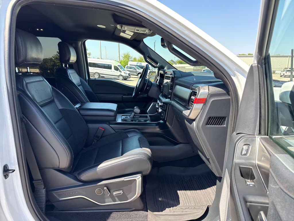 2023 Oxford White Ford F-150 Raptor 4X4 Truck