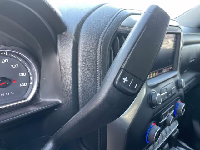 2021 Summit White Chevrolet Silverado 1500 LT Trail Boss 4X4 Truck