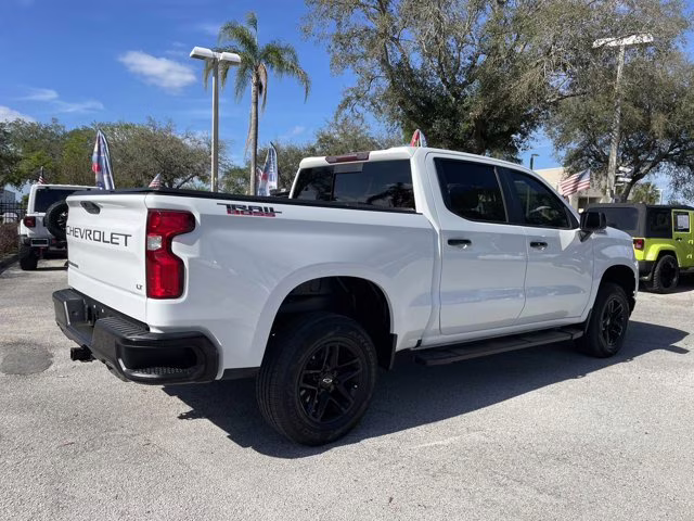 2021 Summit White Chevrolet Silverado 1500 LT Trail Boss 4X4 Truck