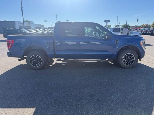 2023 Atlas Blue Metallic Ford F-150 XLT 4X4 Truck