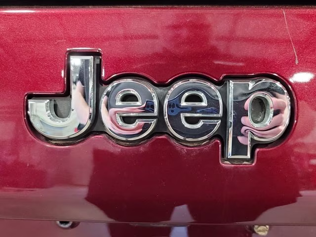 2019 Velvet Red Pearlcoat Jeep Cherokee Latitude Plus 4X4 SUV
