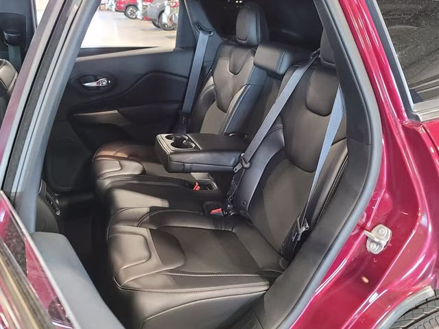 2019 Velvet Red Pearlcoat Jeep Cherokee Latitude Plus 4X4 SUV