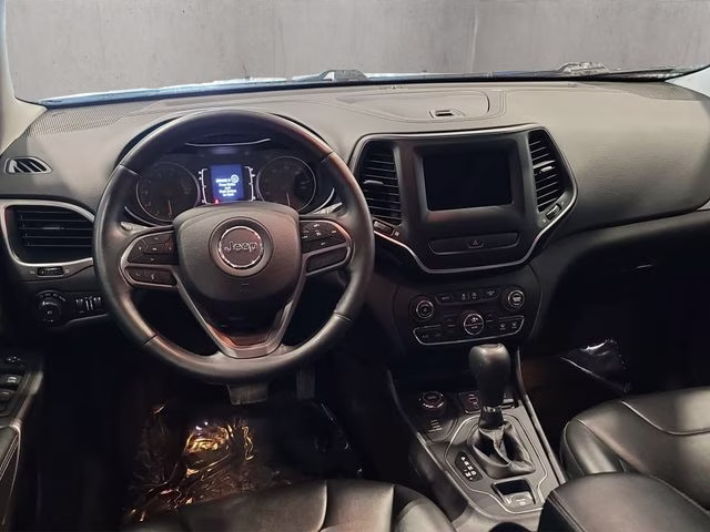 2019 Velvet Red Pearlcoat Jeep Cherokee Latitude Plus 4X4 SUV