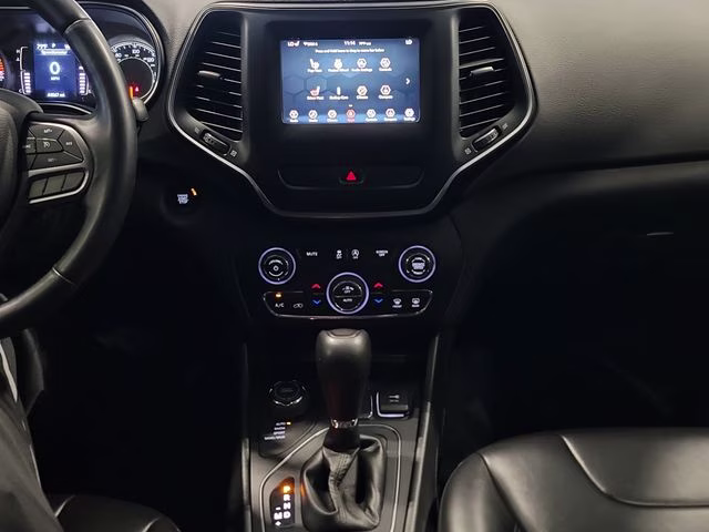 2019 Velvet Red Pearlcoat Jeep Cherokee Latitude Plus 4X4 SUV