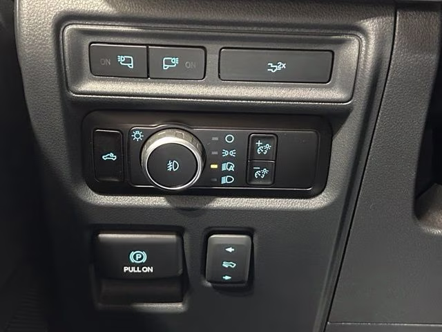 2023 Atlas Blue Metallic Ford F-150 XLT 4X4 Truck