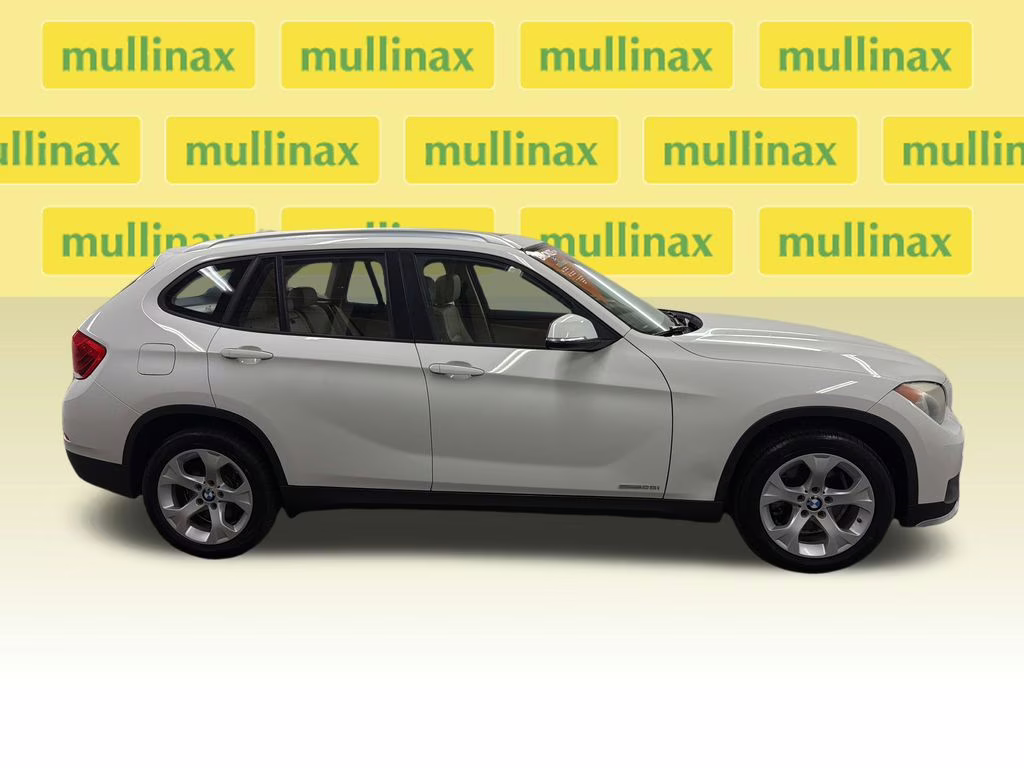 2015 Alpine White BMW X1 sDrive28i RWD SUV