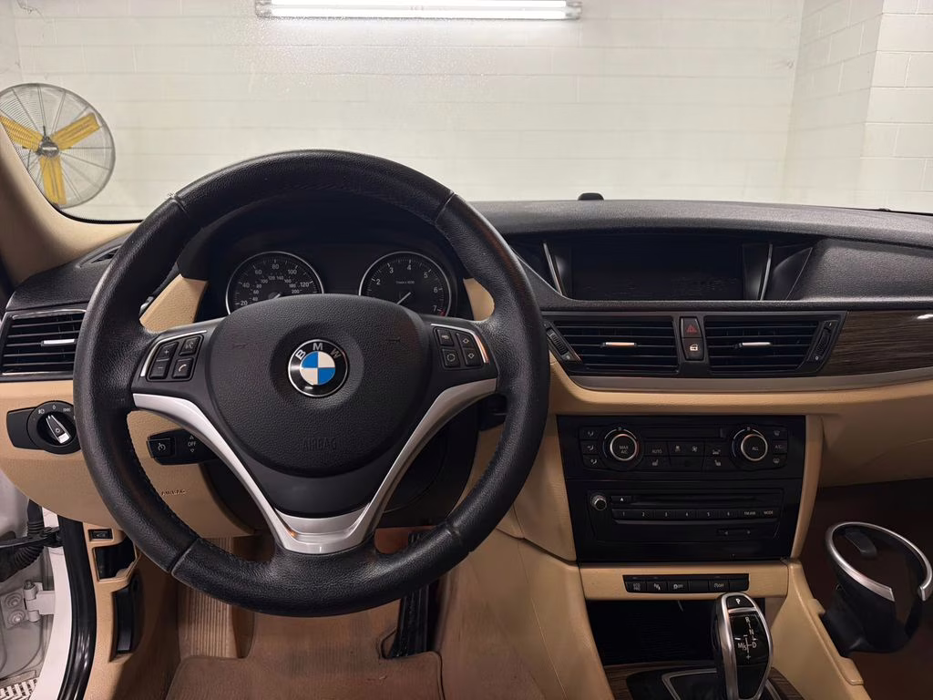 2015 Alpine White BMW X1 sDrive28i RWD SUV